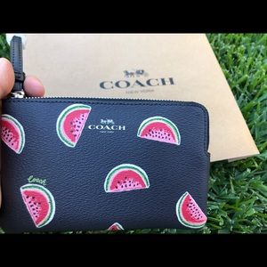 🍉New Coach Watermelon Print Corner Zip Wristlet🍉